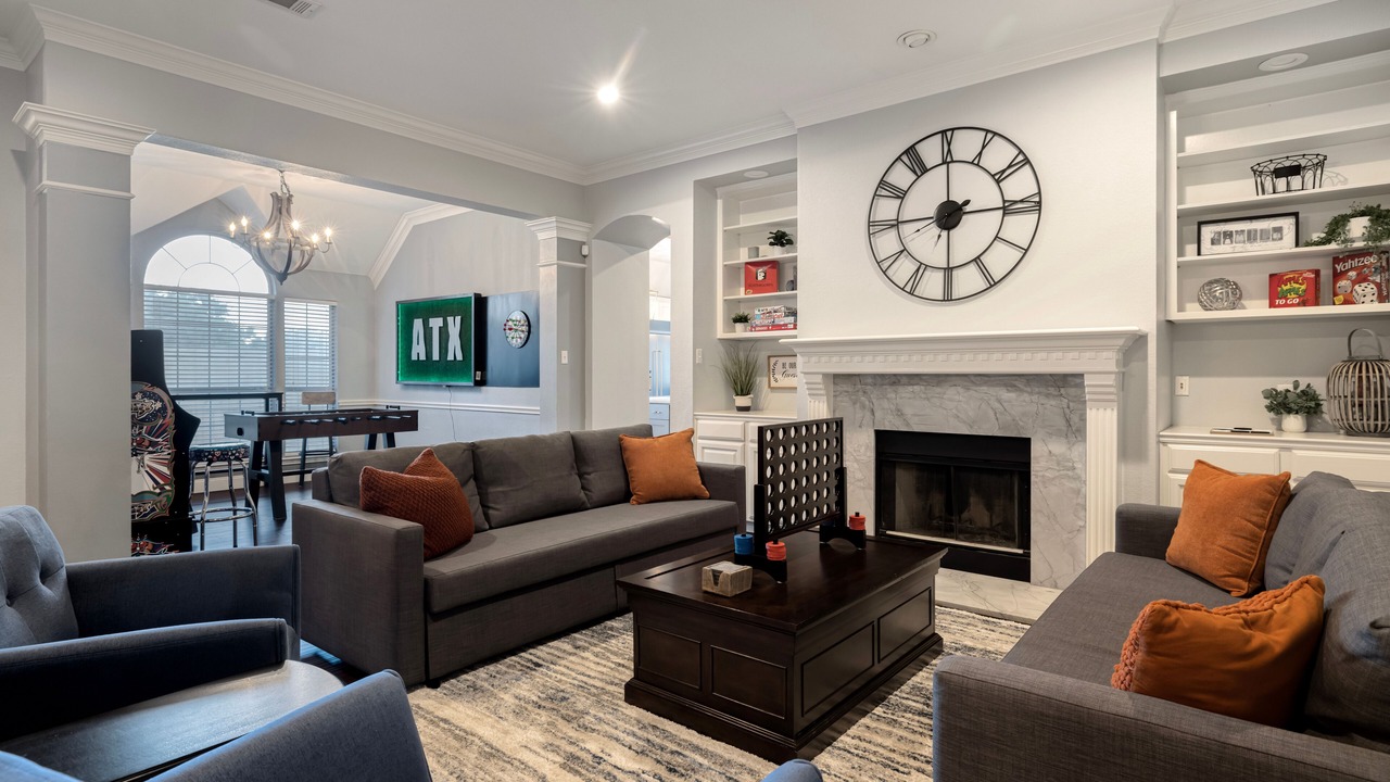 Photo of Livingroom in Scofield Farms