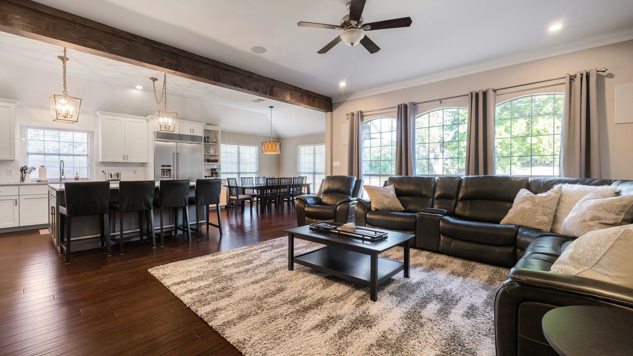 Photo of Livingroom in Scofield Farms
