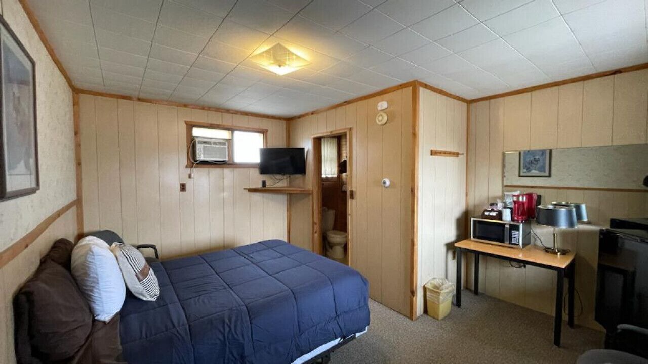 Photo of Bedroom in Onaway