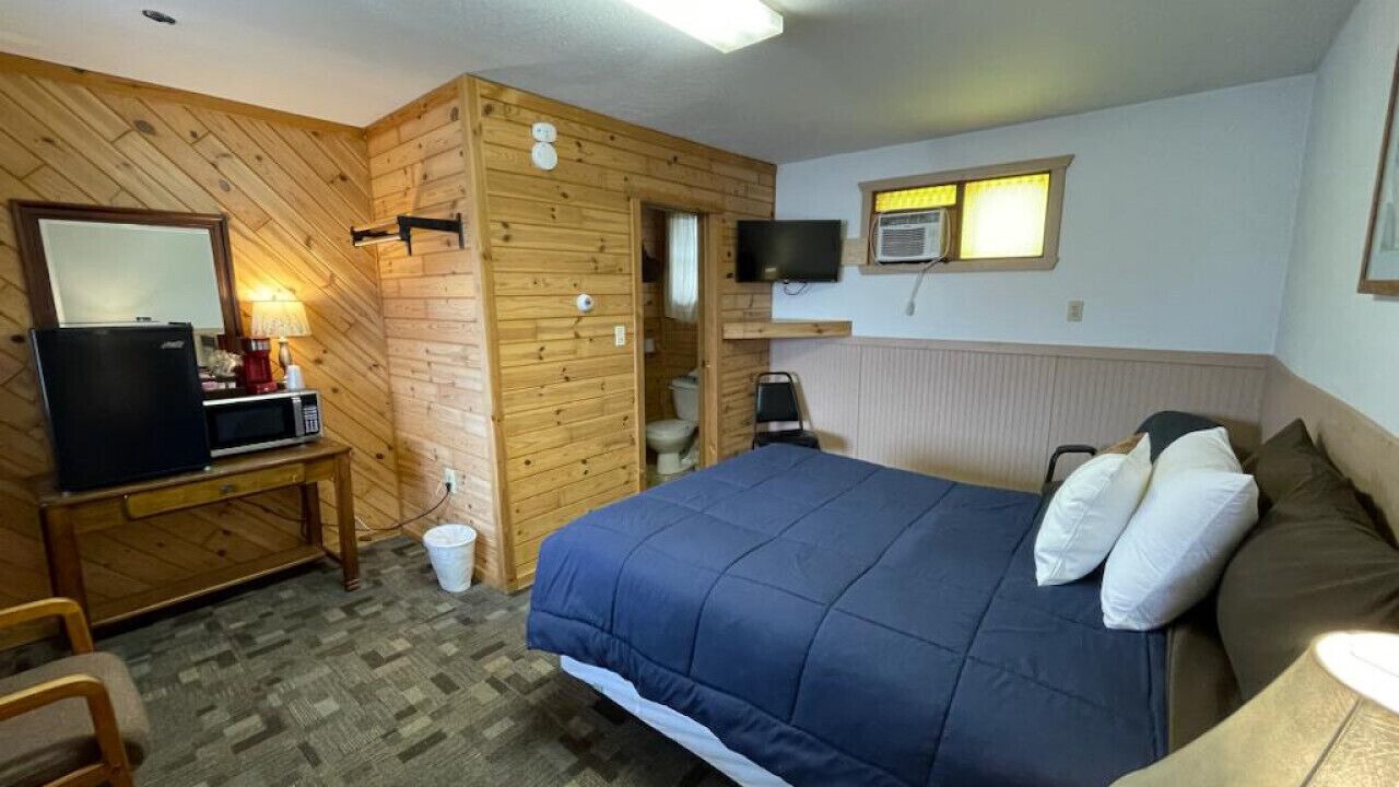 Photo of Bedroom in Onaway