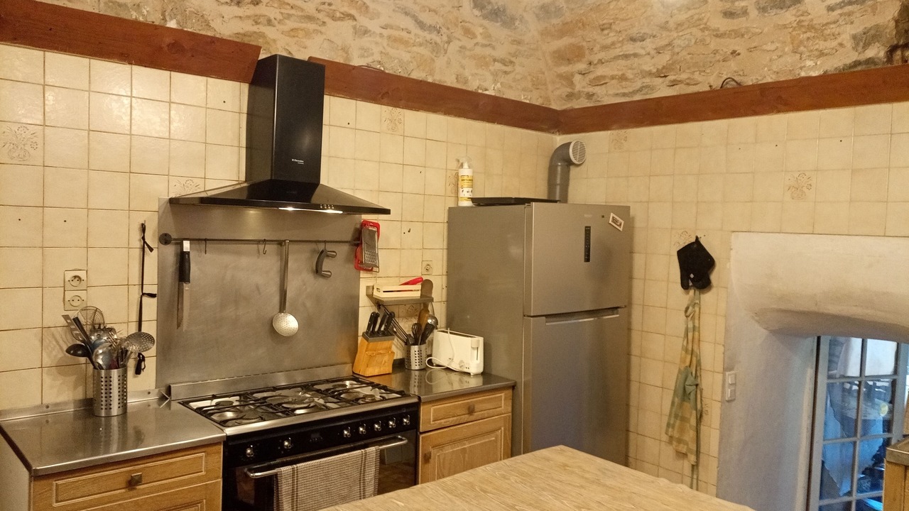 Photo of Kitchen in Mostuejouls