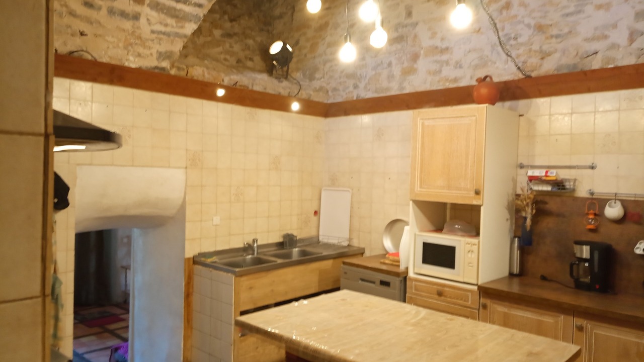 Photo of Kitchen in Mostuejouls