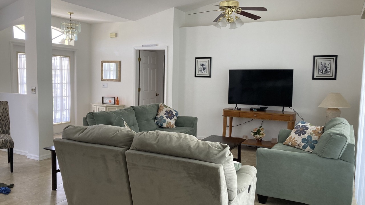Photo of Livingroom in Diplomat