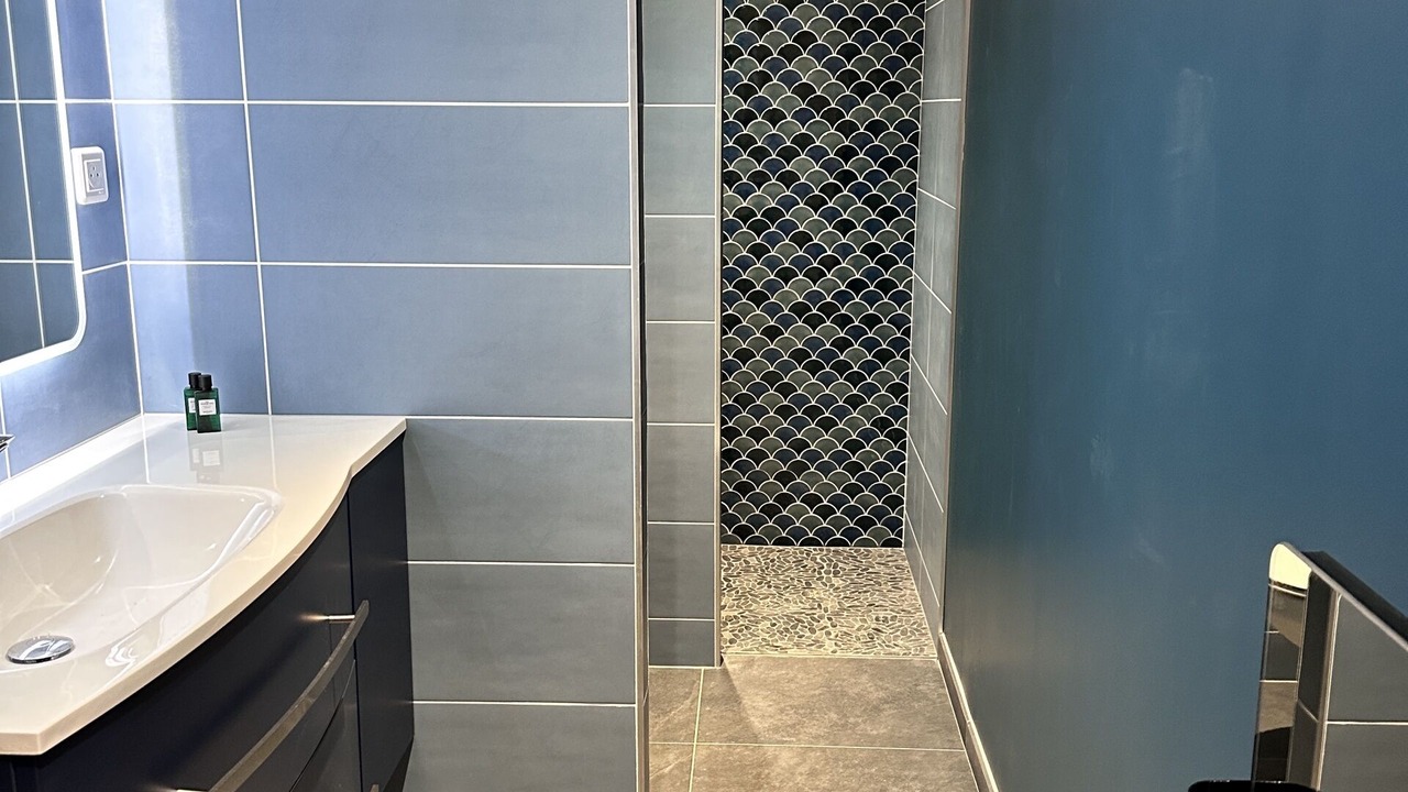 Photo of Bathroom in Les Attaques