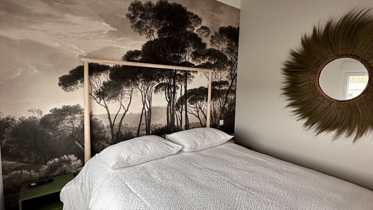 Photo of Bedroom in Les Attaques
