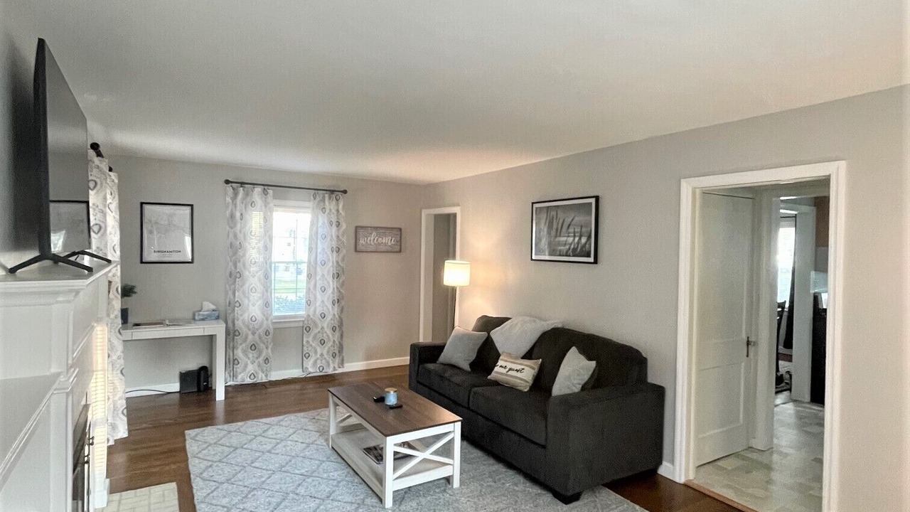 Photo of Livingroom in Port Crane