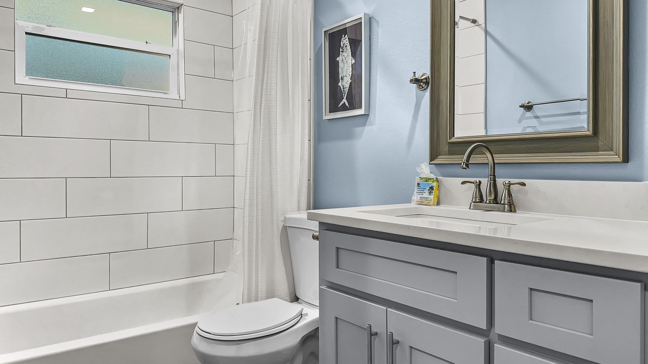 Photo of Bathroom in Gulf Gate Estates