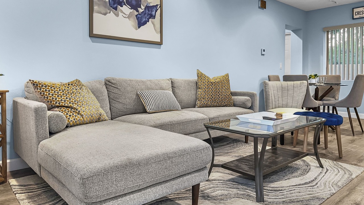 Photo of Livingroom in Gulf Gate Estates
