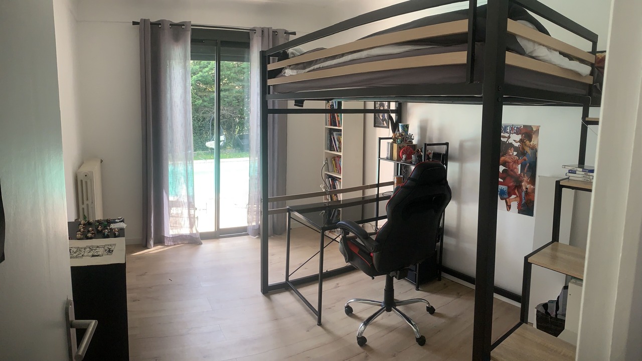 Photo of Bedroom in Saint-Clement-de-Riviere