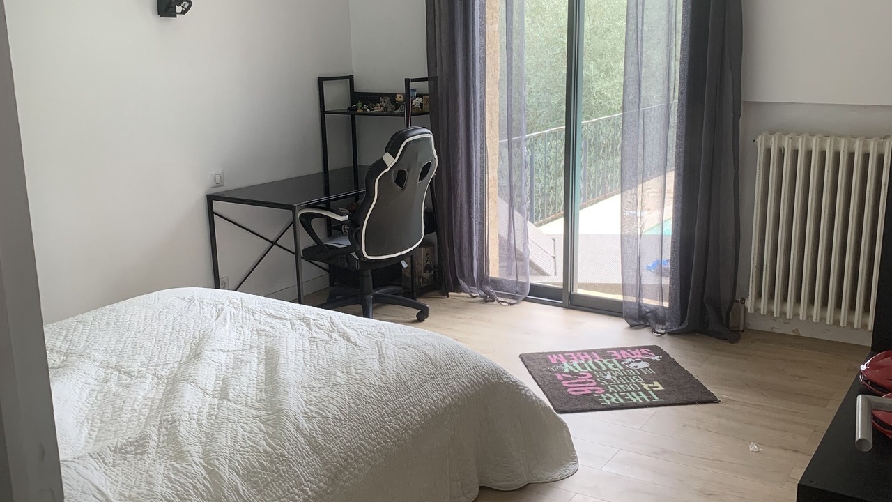 Photo of Bedroom in Saint-Clement-de-Riviere