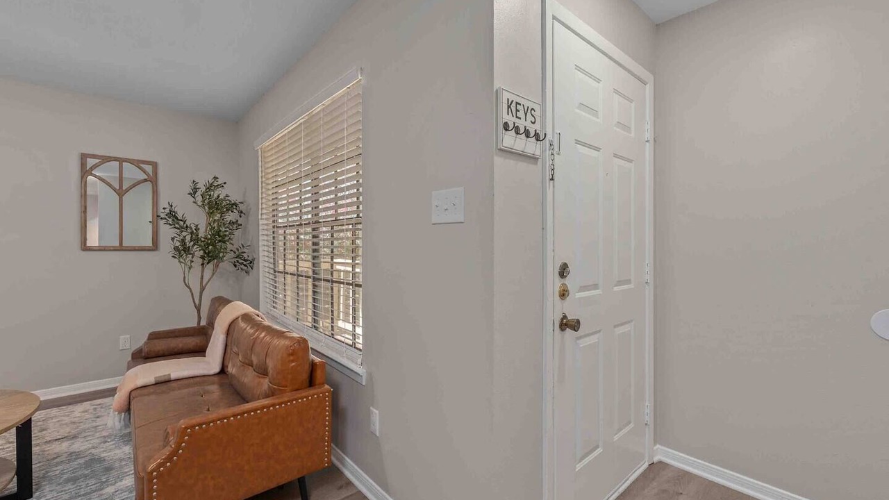 Photo of Livingroom in Southwood Valley