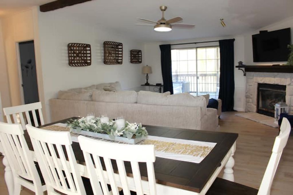 Photo of Livingroom in Goode