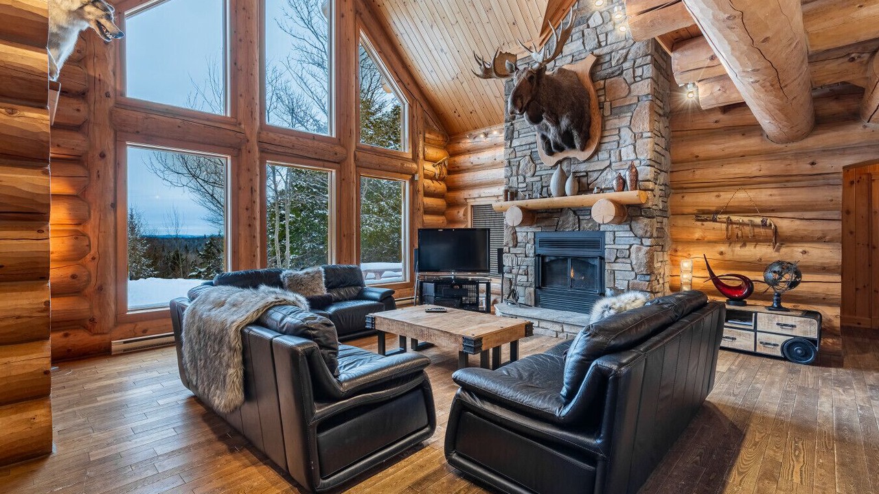 Photo of Livingroom in Fiddler Lake Resort