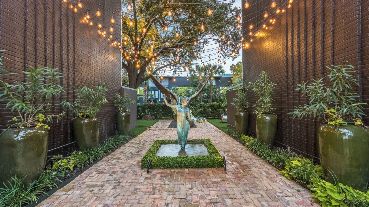 Photo of Outdoor in Old East Dallas
