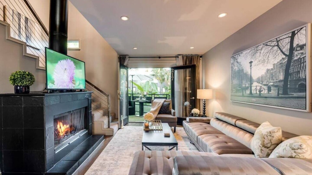 Photo of Livingroom in Old East Dallas