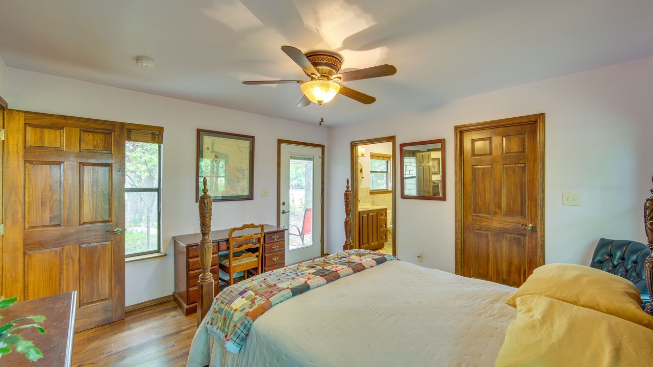 Photo of Bedroom in Wills Point