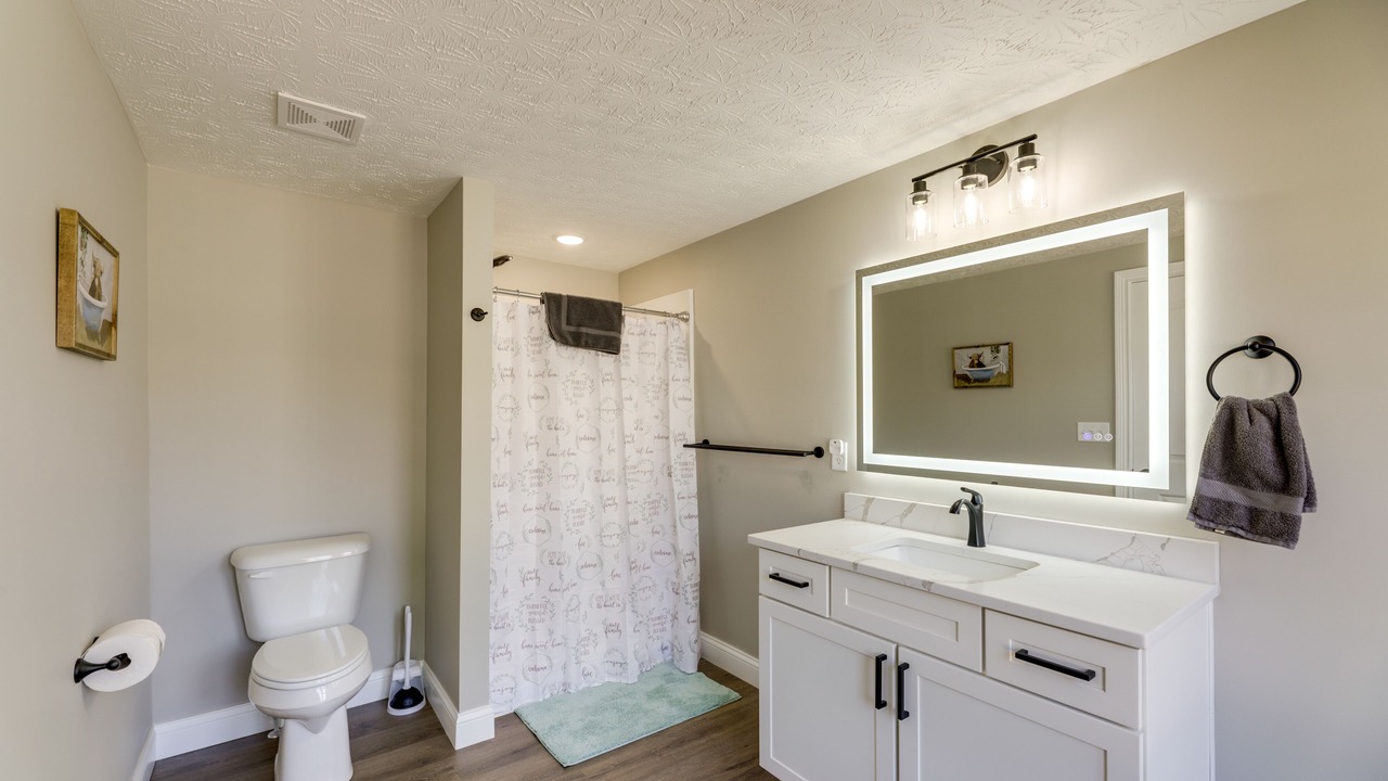 Photo of Bathroom in Williamstown