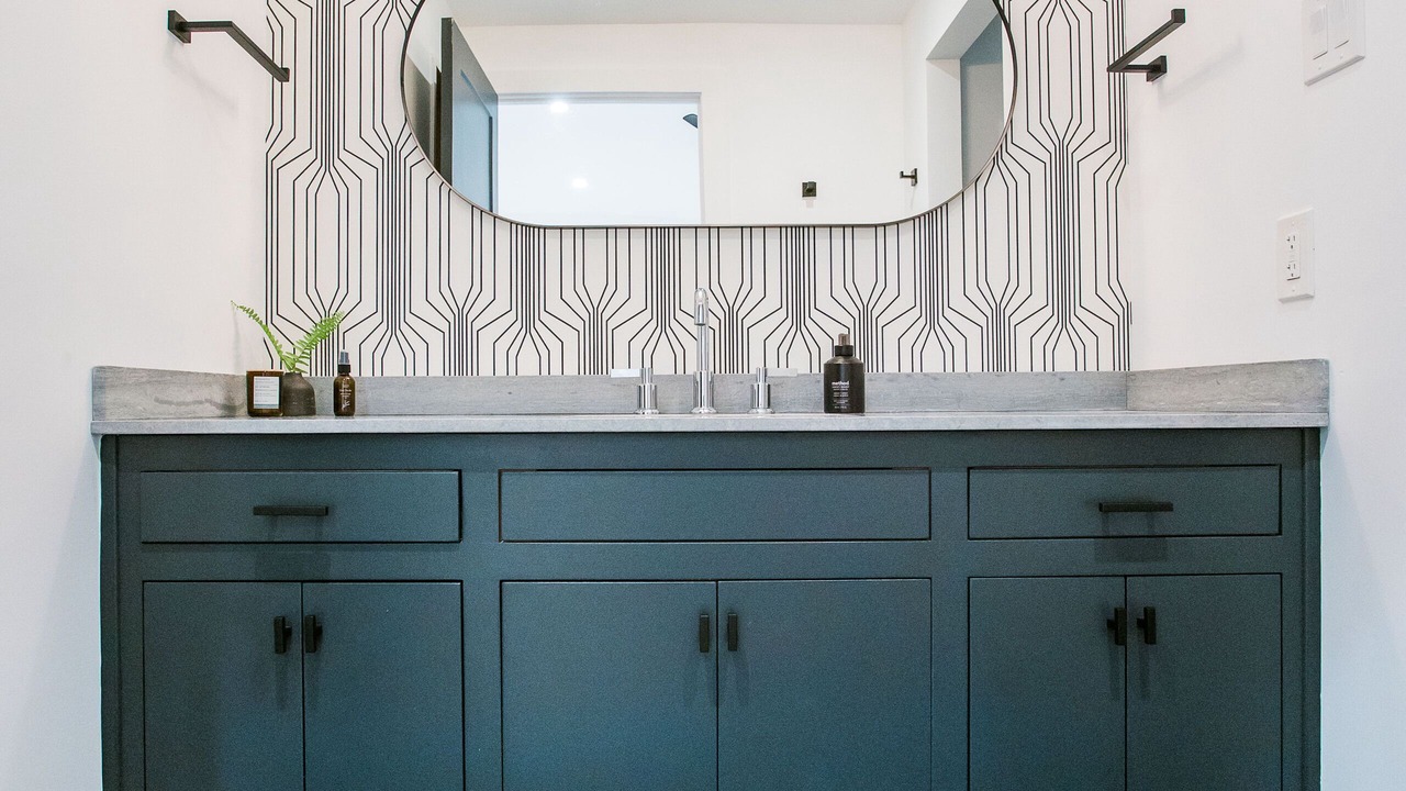 Photo of Bathroom in Lakeway