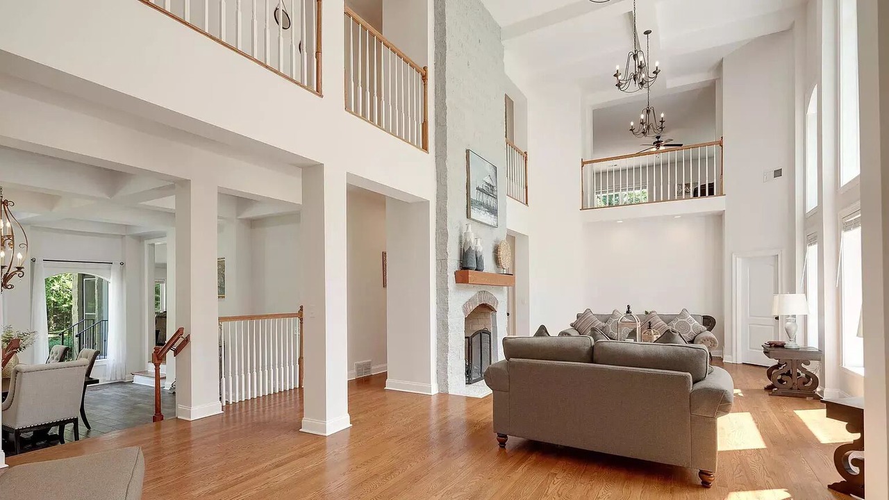 Photo of Livingroom in Collierville