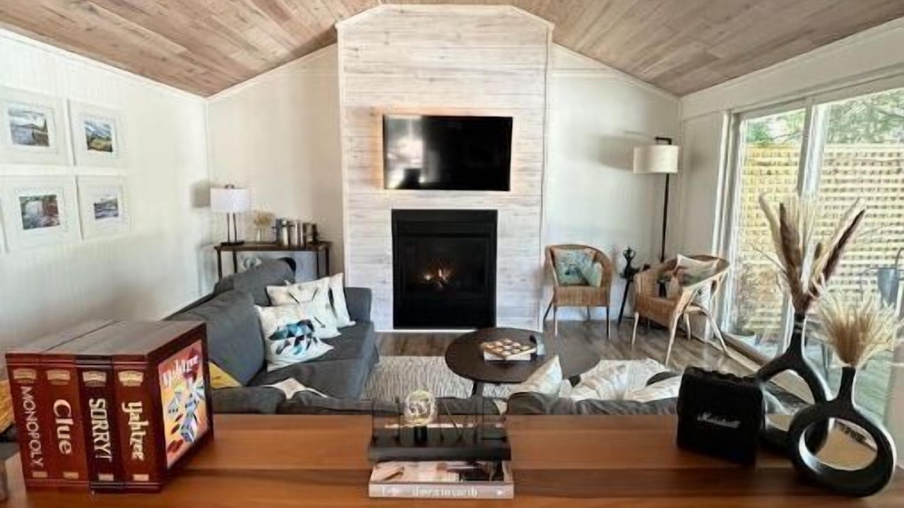 Photo of Livingroom in Minden Hills