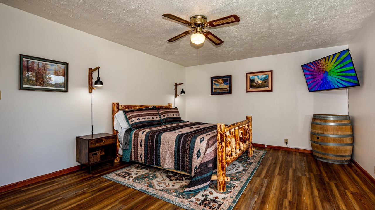 Photo of Bedroom in Gnaw Bone