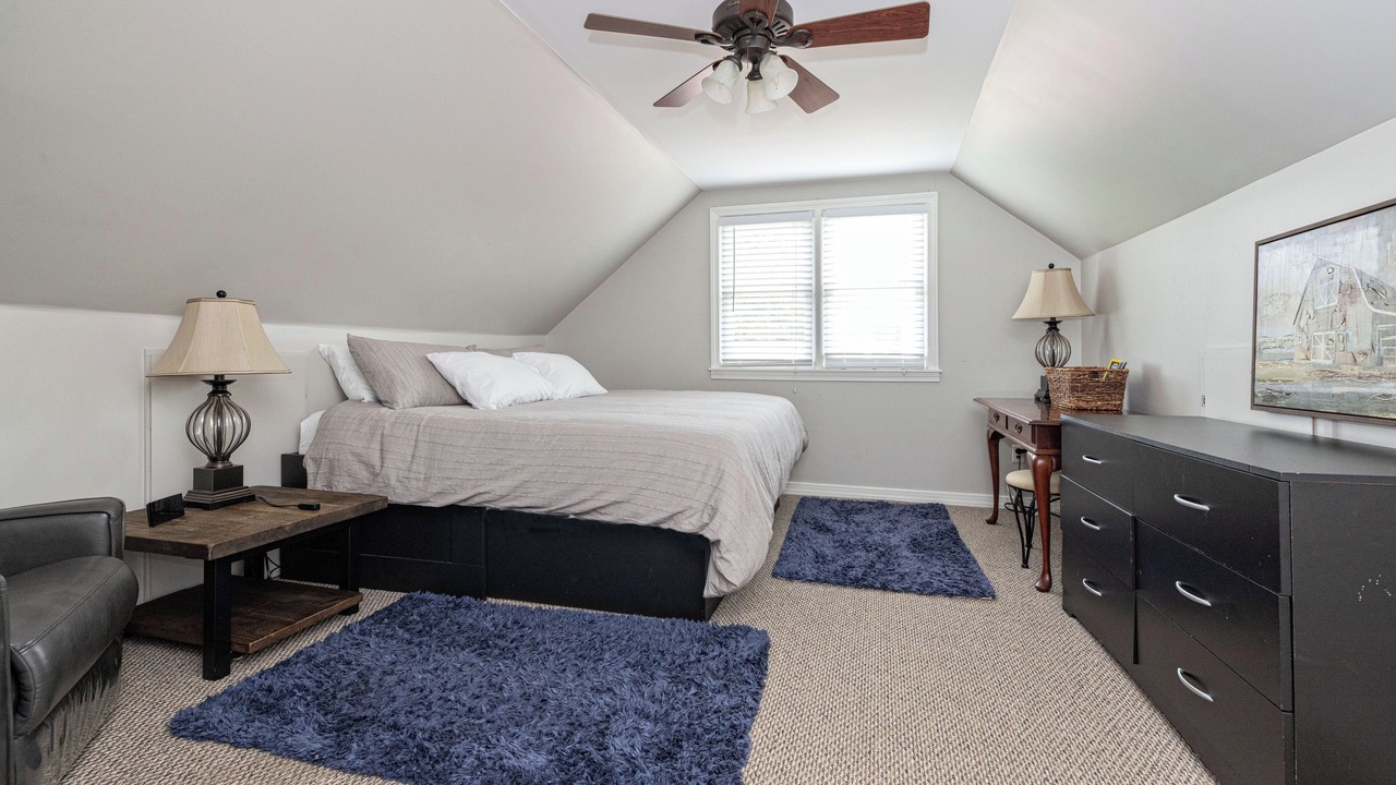 Photo of Bedroom in Hikes Point