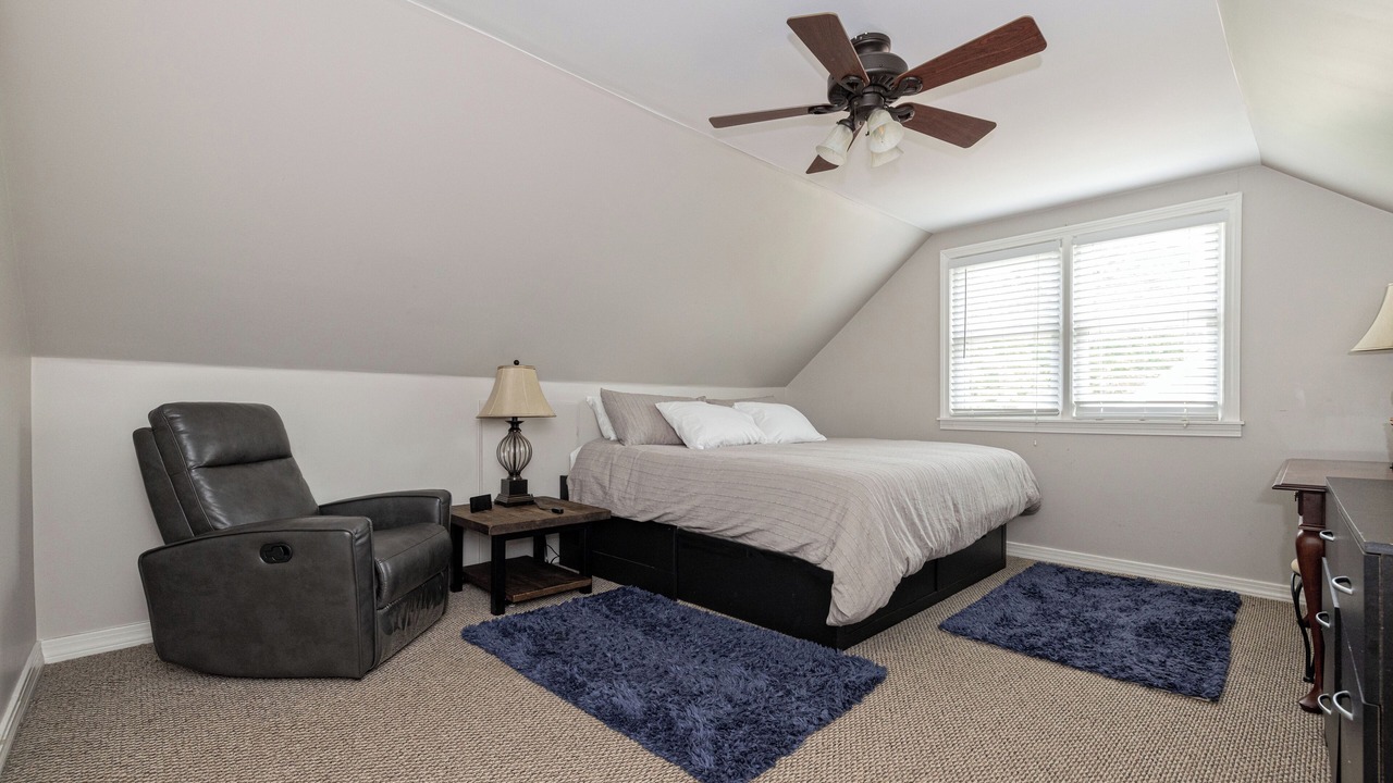 Photo of Bedroom in Hikes Point