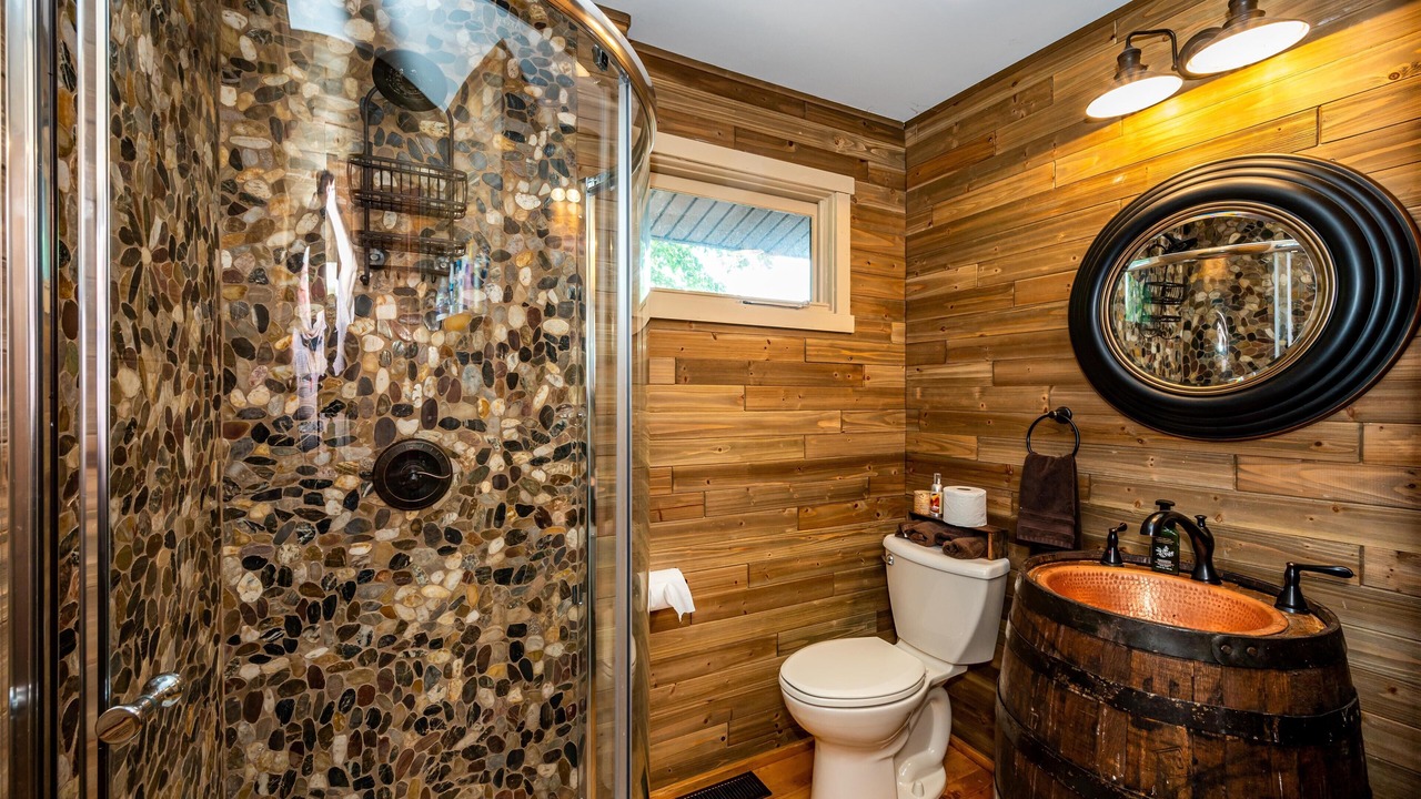 Photo of Bathroom in Helmsburg