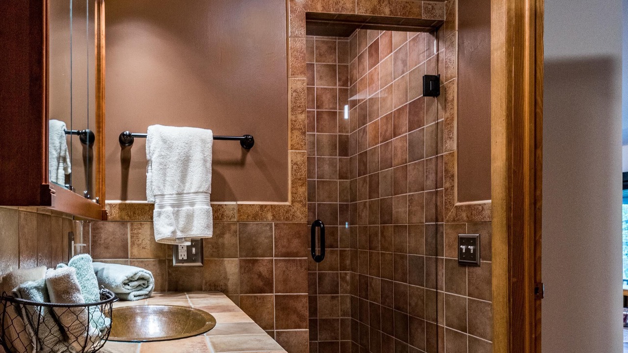 Photo of Bathroom in Helmsburg