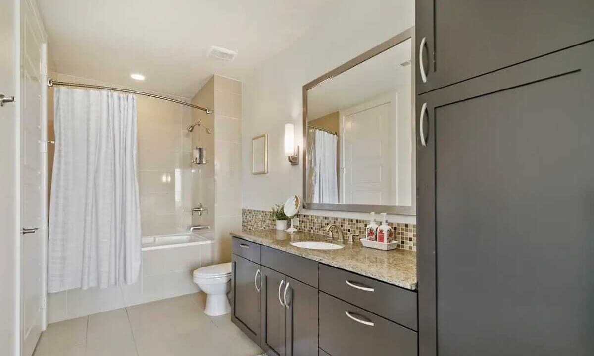 Photo of Bathroom in Uptown