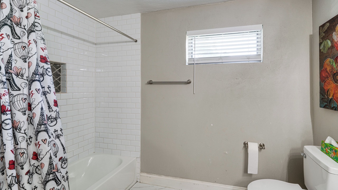 Photo of Bathroom in Mesquite