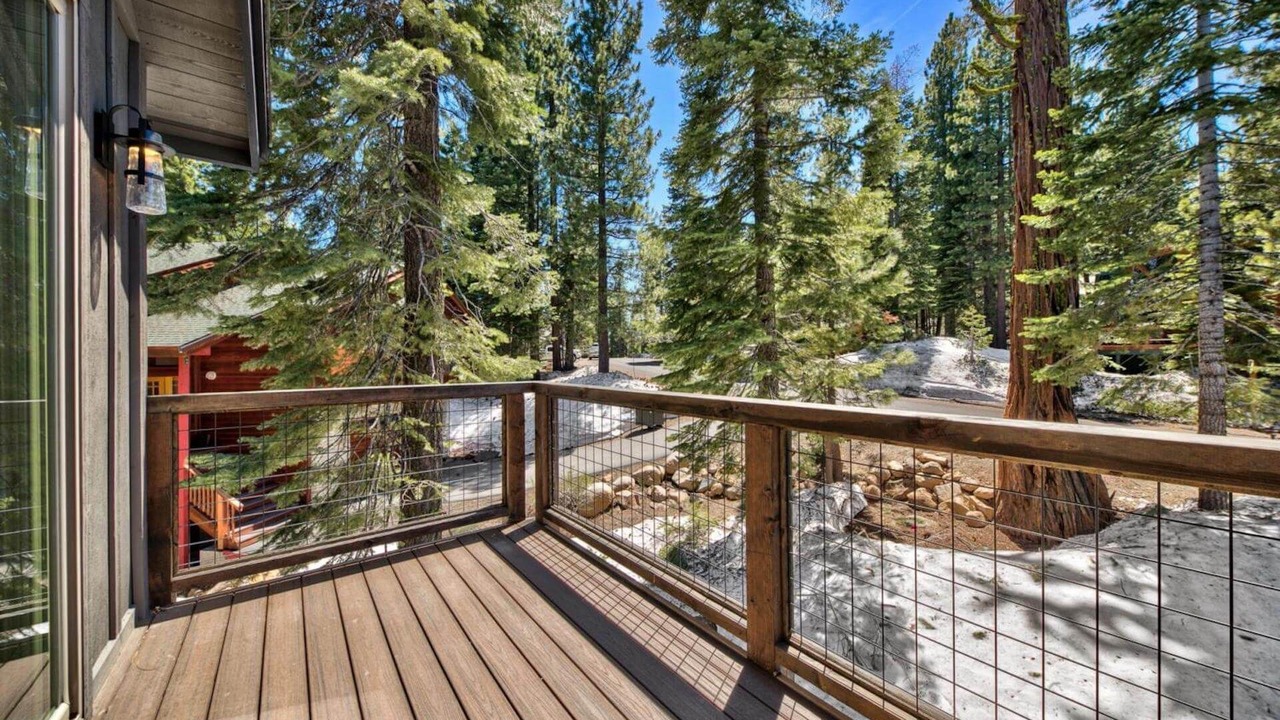 Photo of Outdoor in Kingswood Estates