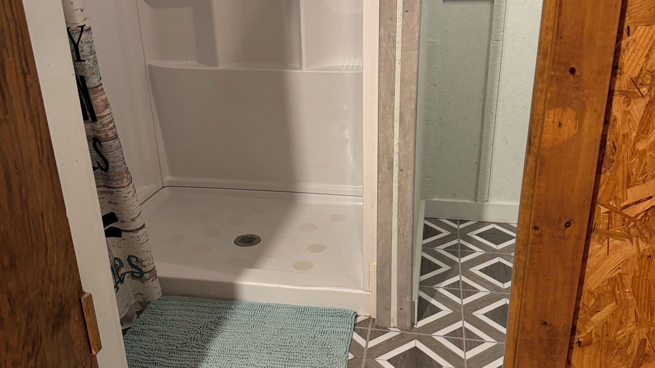 Photo of Bathroom in Pottsboro