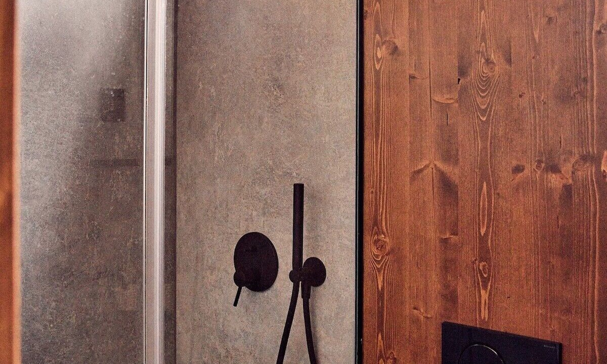 Photo of Bathroom in Round Mountain