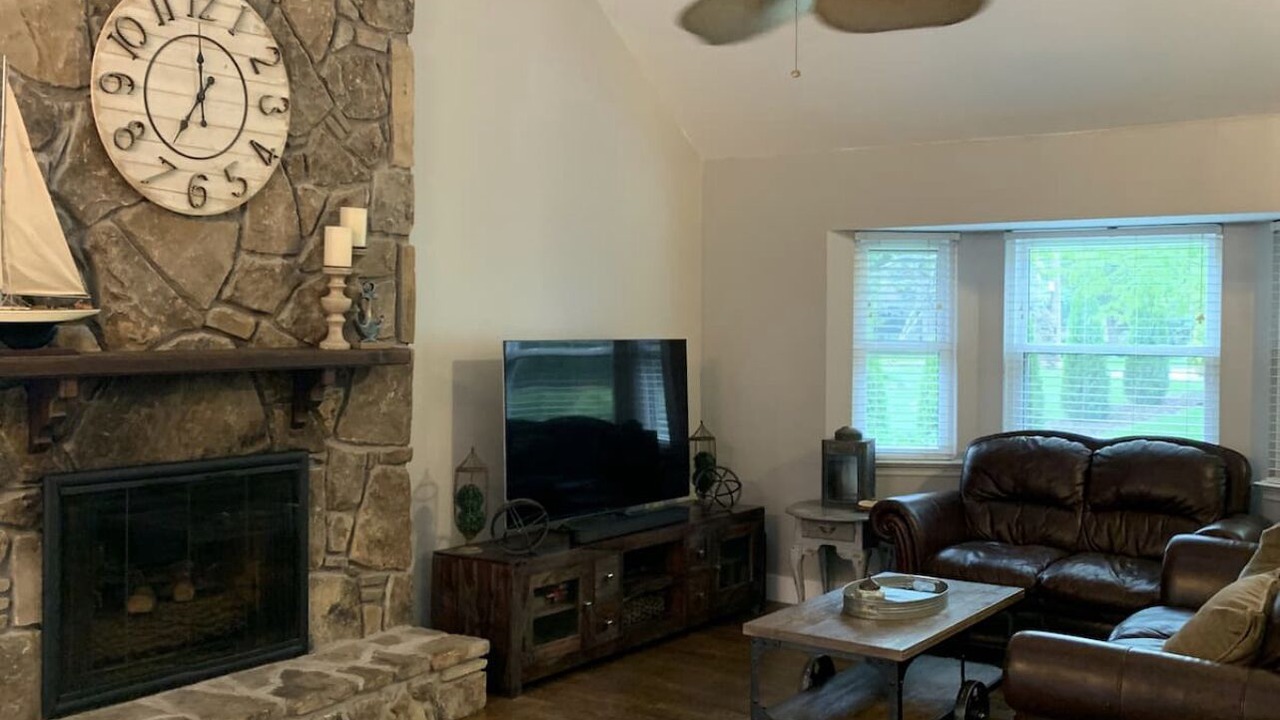 Photo of Livingroom in Lupton City