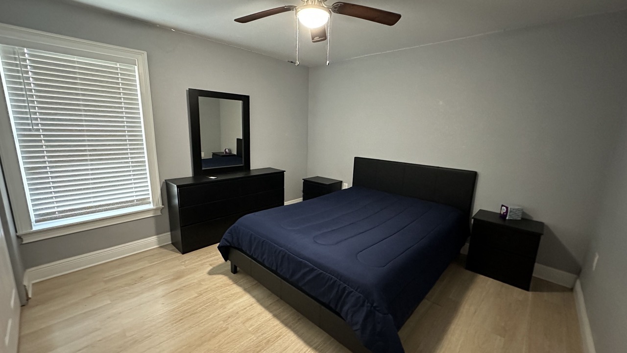Photo of Bedroom in Sunshine