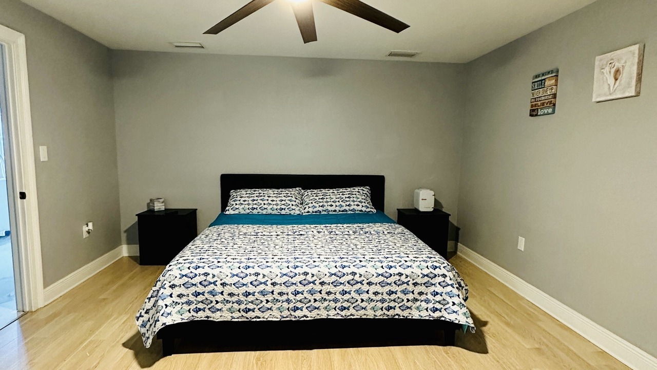 Photo of Bedroom in Sunshine