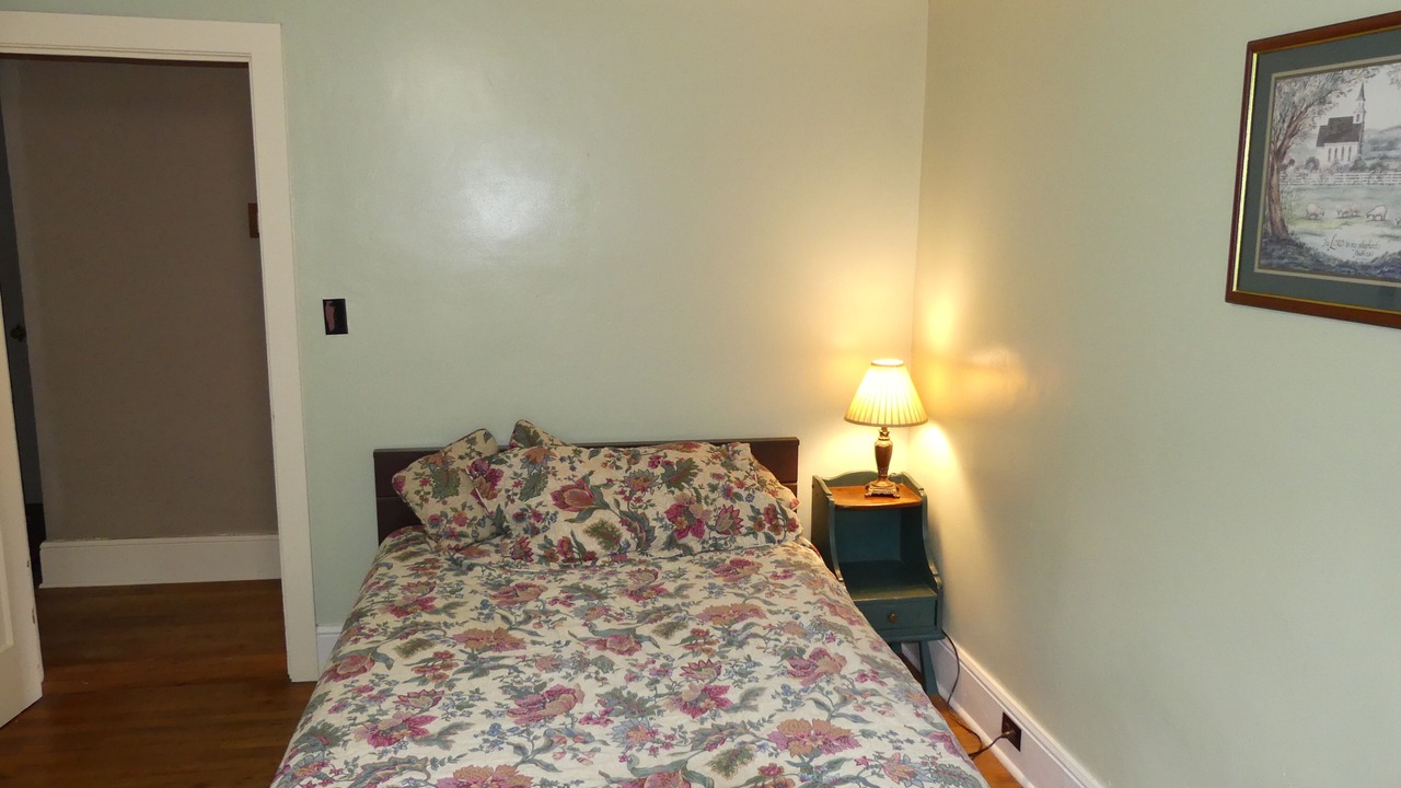 Photo of Bedroom in Toccoa