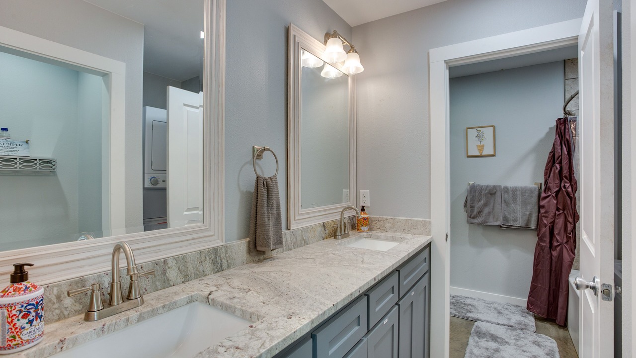 Photo of Bathroom in Mount Vernon