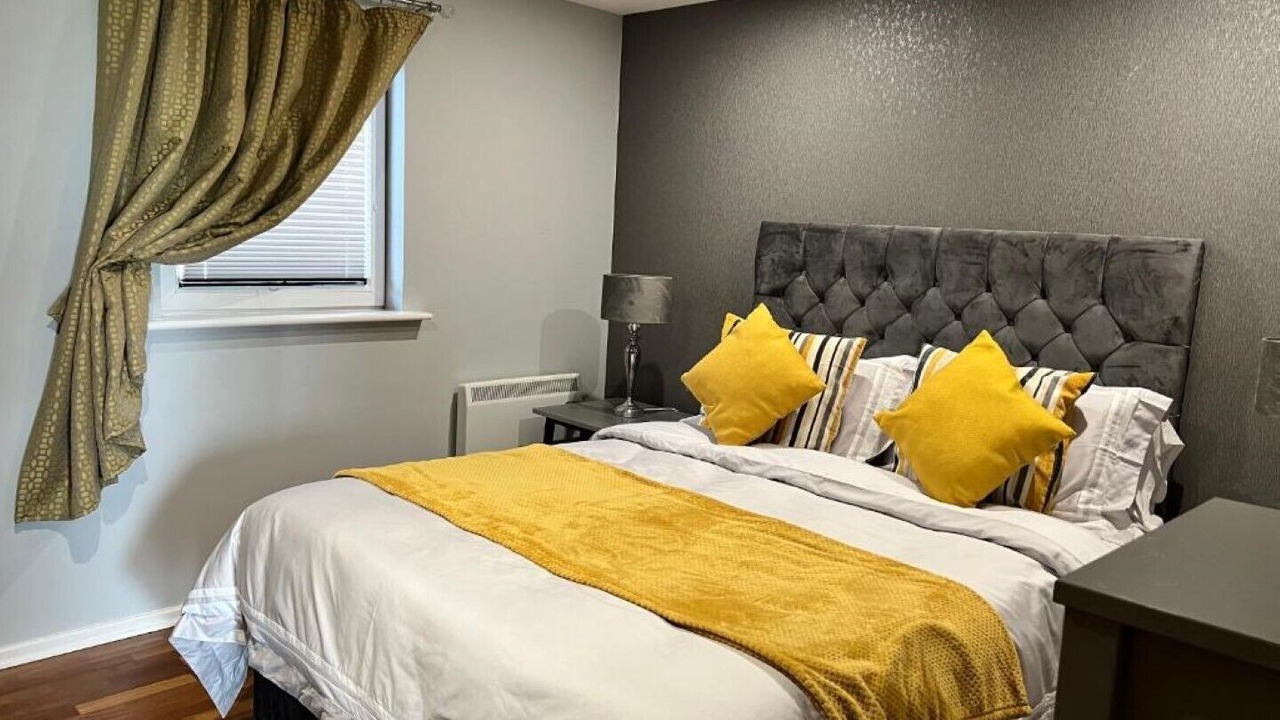 Photo of Bedroom in Crynant