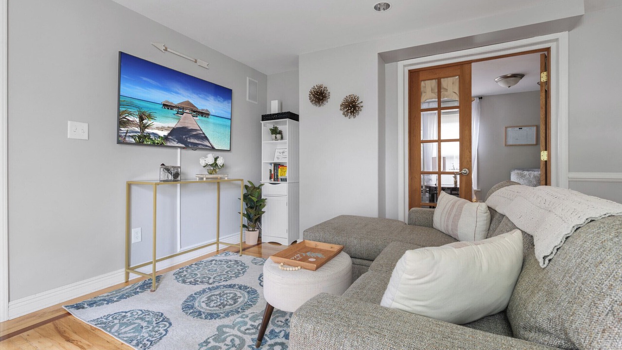 Photo of Livingroom in Hudson