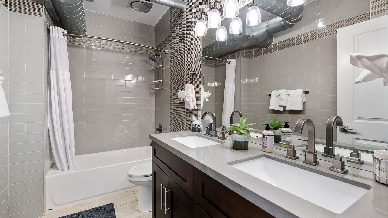 Photo of Bathroom in Wilton Manors