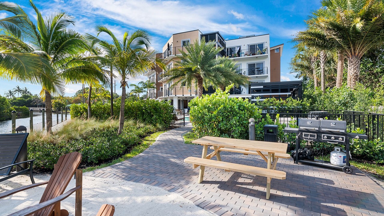 Photo of Patio Balcony in Wilton Manors