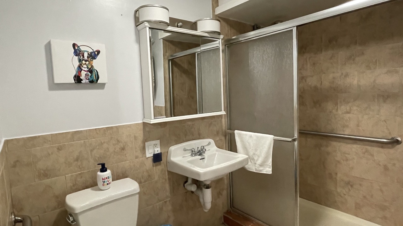 Photo of Bathroom in Weehawken