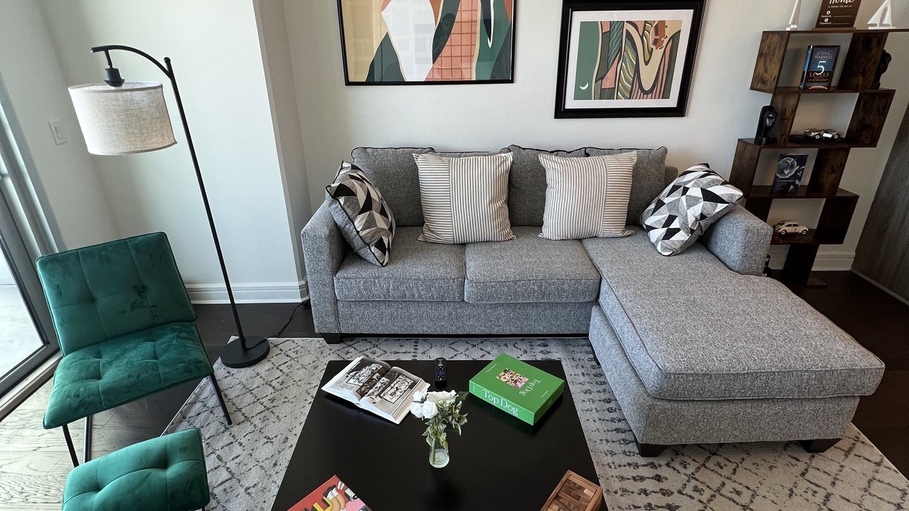 Photo of Livingroom in Midtown