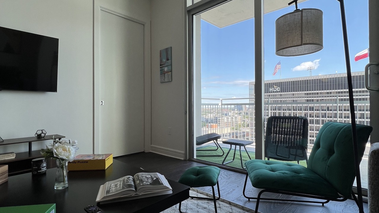 Photo of Livingroom in Midtown