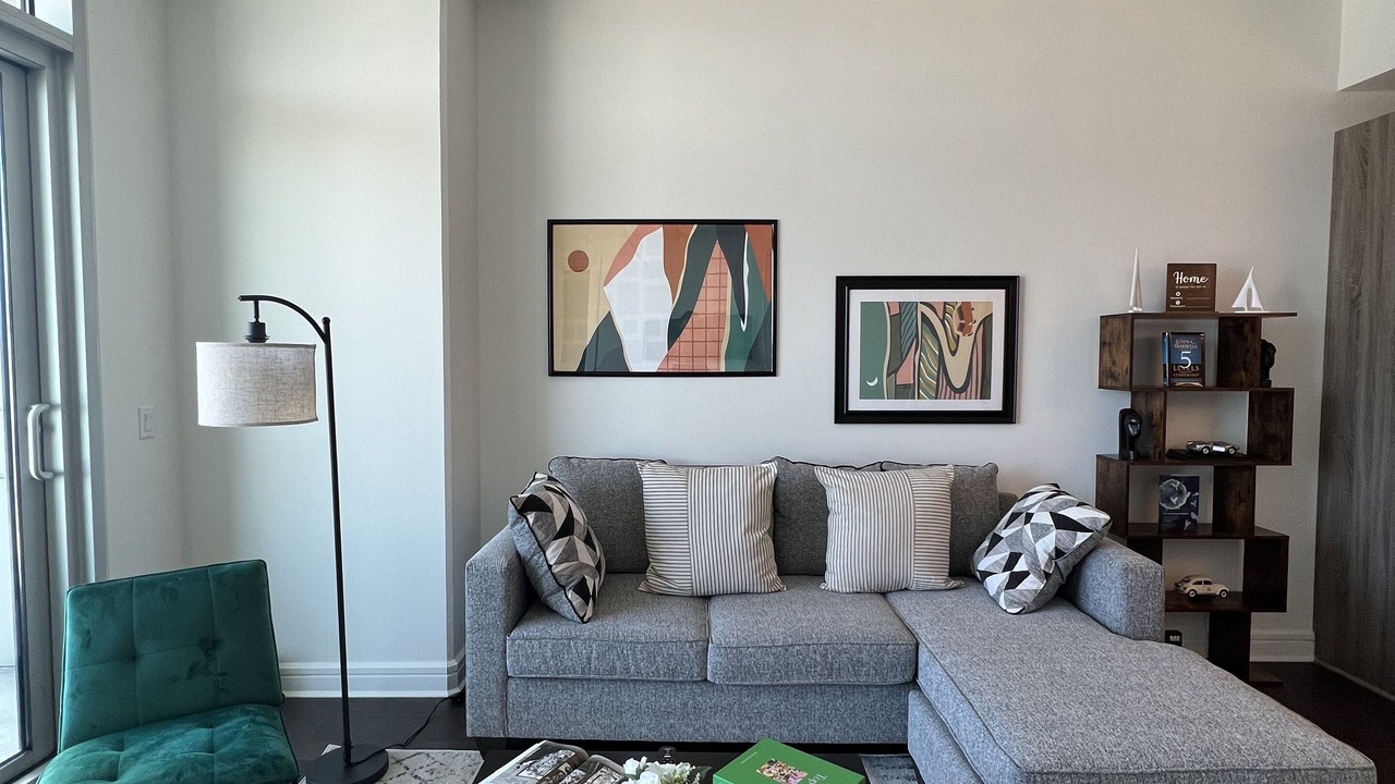 Photo of Livingroom in Midtown