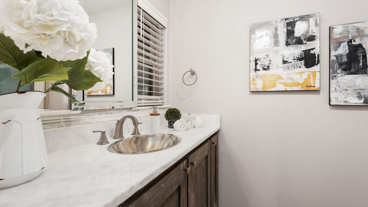 Photo of Bathroom in La Marque