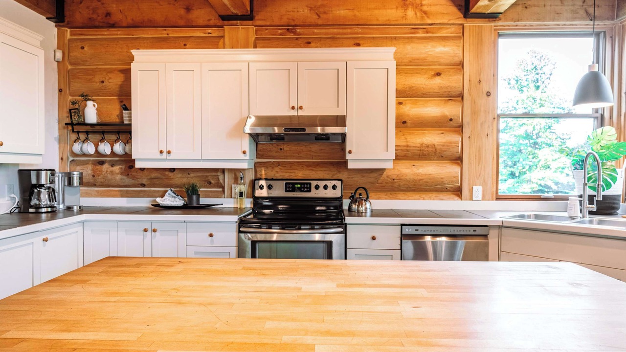 Photo of Kitchen in Lac Superieur Village