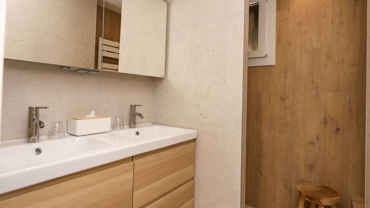 Photo of Bathroom in Saint-Jacques